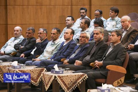 بازدید مدیران معدنی از خطوط تولید فولادمبارکه