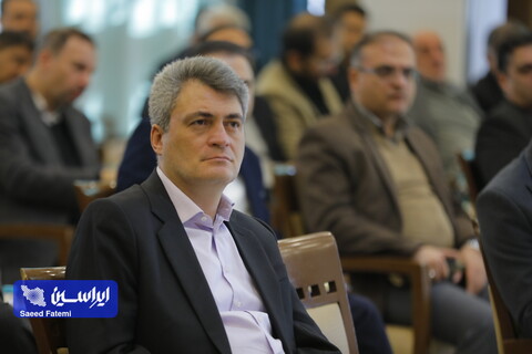 نشست هم‌اندیشی مدیران عامل شرکت‌های پیمانکار با معاونین و مدیران گروه فولاد مبارکه