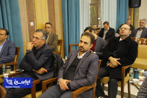 نشست هم‌اندیشی مدیران عامل شرکت‌های پیمانکار با معاونین و مدیران گروه فولاد مبارکه