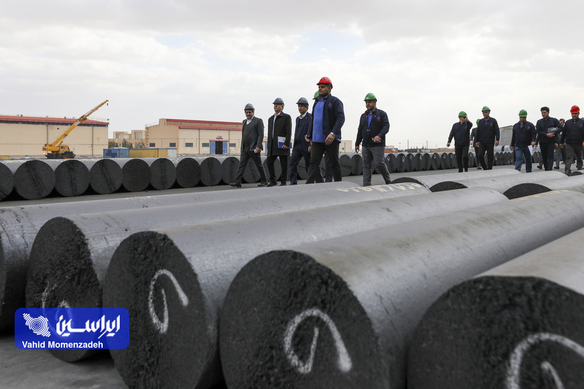 نوین الکترود اردکان در مدار تولید