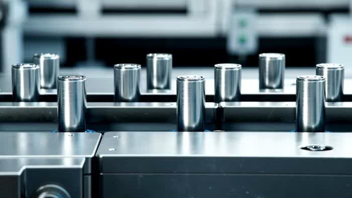 اقتصاد آینده بر دوش باتری‌ها