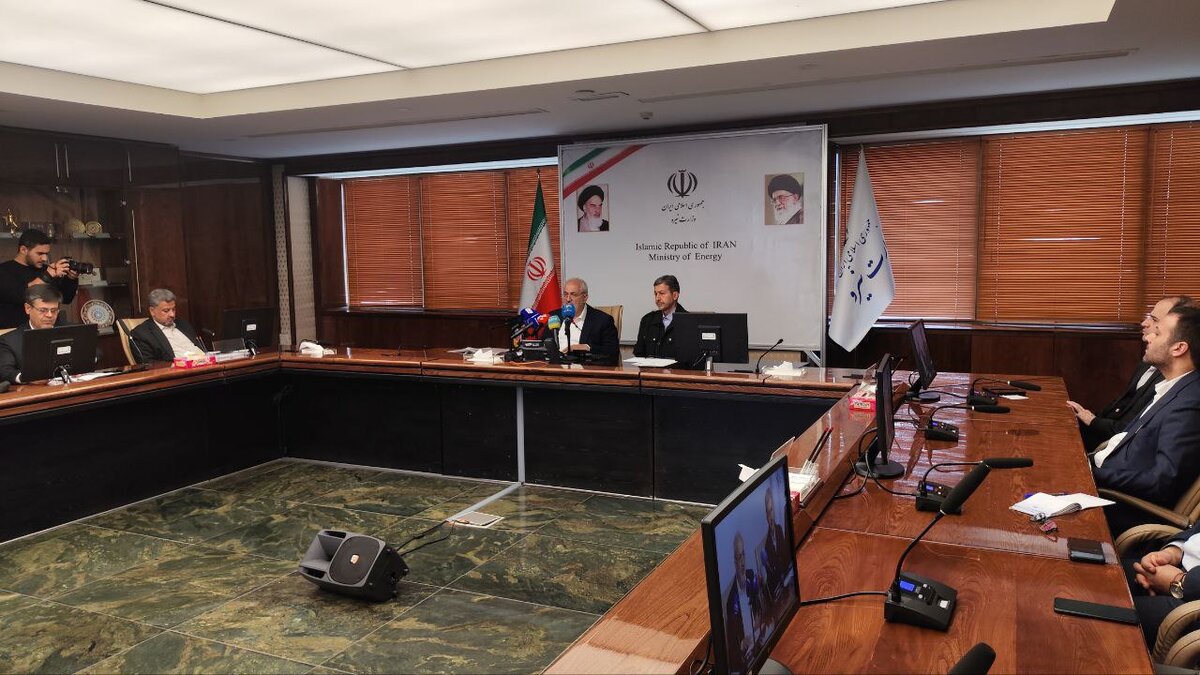 انقلاب خورشیدی با افتتاح ۲۵۰ مگاوات نیروگاه