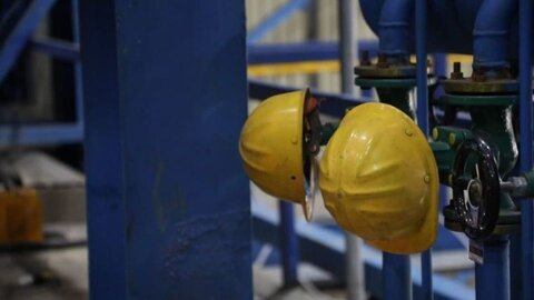 واحدهای صنعتی آسیب دیده، به اداره صنعت استان مربوطه مراجعه کنند