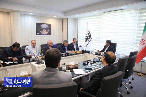 نشست هم‌اندیشی مدیرعامل گروه فولادمبارکه با انجمن نوردکاران کشور