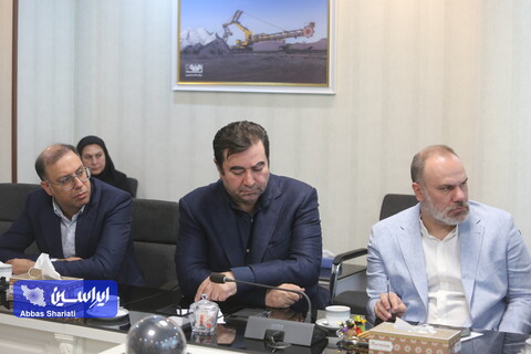 نشست هم‌اندیشی مدیرعامل گروه فولادمبارکه با انجمن نوردکاران کشور
