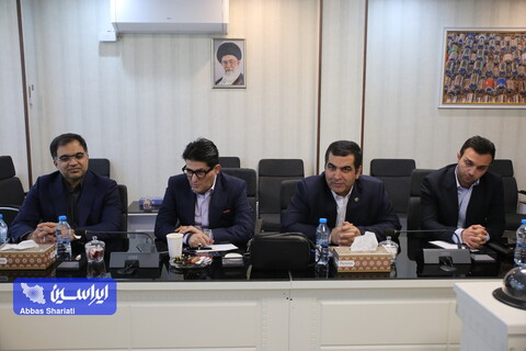 نشست هم اندیشی با تولیدکنندگان لوله و پروفیل
