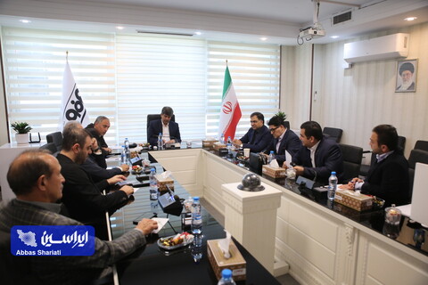 نشست هم اندیشی با تولیدکنندگان لوله و پروفیل