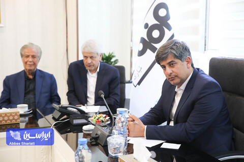 زرندی پای میز صنعت؛ از نوردکاران و لوله‌سازان تا کارآفرینان