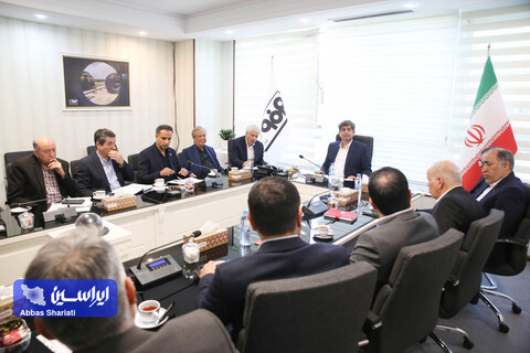 نشست هم اندیشی با مجمع کارآفرینان ایران