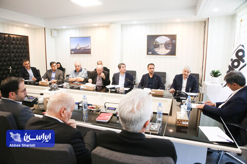 نشست هم اندیشی با مجمع کارآفرینان ایران