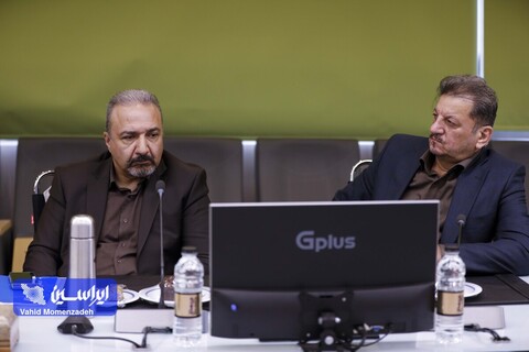نشست مدیرعامل گروه فولاد مبارکه با مدیران عامل هلدینگ‌های توکا فولاد و آتیه فولاد نقش جهان،