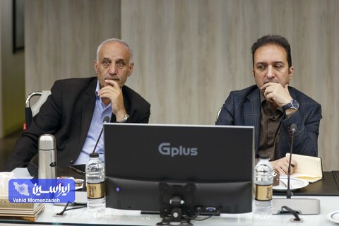 نشست مدیرعامل گروه فولاد مبارکه با مدیران عامل هلدینگ‌های توکا فولاد و آتیه فولاد نقش جهان،