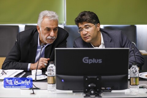 نشست مدیرعامل گروه فولاد مبارکه با مدیران عامل هلدینگ‌های توکا فولاد و آتیه فولاد نقش جهان،