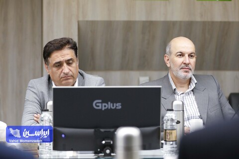 نشست مدیرعامل گروه فولاد مبارکه با مدیران عامل هلدینگ‌های توکا فولاد و آتیه فولاد نقش جهان،