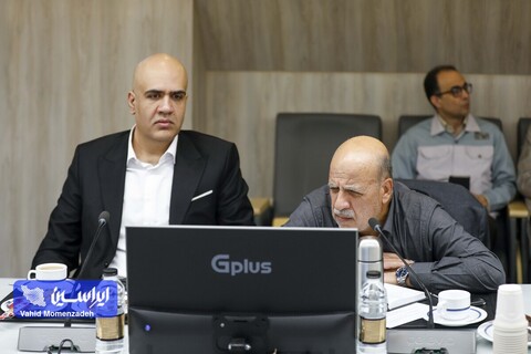 نشست مدیرعامل گروه فولاد مبارکه با مدیران عامل هلدینگ‌های توکا فولاد و آتیه فولاد نقش جهان،