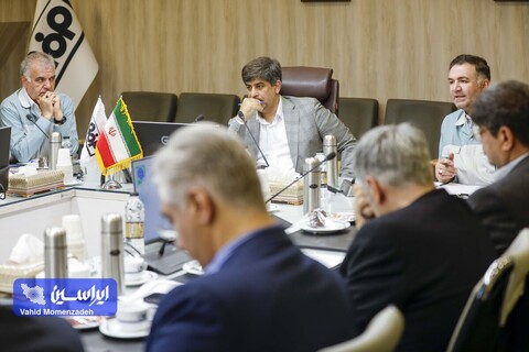 نشست مدیرعامل گروه فولاد مبارکه با مدیران عامل هلدینگ‌های توکا فولاد و آتیه فولاد نقش جهان،