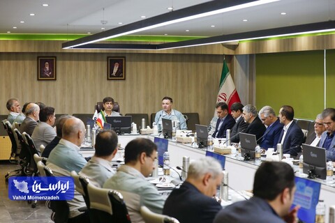 نشست مدیرعامل گروه فولاد مبارکه با مدیران عامل هلدینگ‌های توکا فولاد و آتیه فولاد نقش جهان،