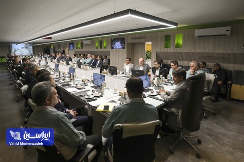نشست مدیرعامل گروه فولاد مبارکه با مدیران عامل هلدینگ‌های توکا فولاد و آتیه فولاد نقش جهان،