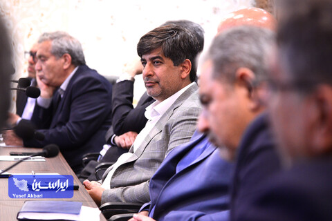 نشست هم‌اندیشی فعالان صنعت فولاد در اتاق بازرگانی اصفهان