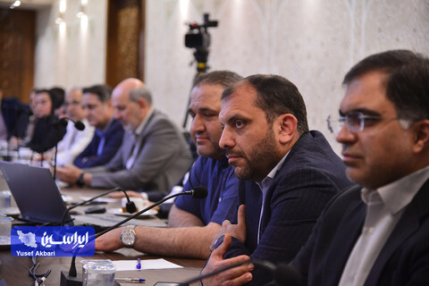 نشست هم‌اندیشی فعالان صنعت فولاد در اتاق بازرگانی اصفهان