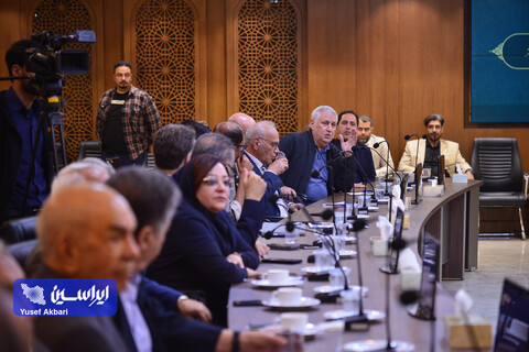 نشست هم‌اندیشی فعالان صنعت فولاد در اتاق بازرگانی اصفهان