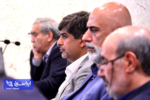 نشست هم‌اندیشی فعالان صنعت فولاد در اتاق بازرگانی اصفهان