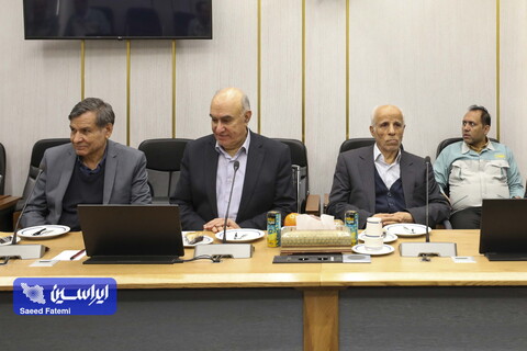 نشست همفکری مدیران ارشد دوران ساخت فولاد مبارکه با مدیرعامل فولادمبارکه