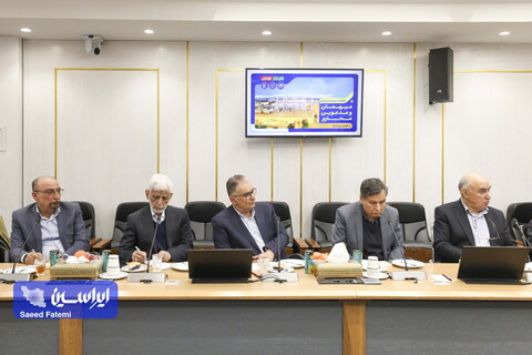 نشست همفکری مدیران ارشد دوران ساخت فولاد مبارکه با مدیرعامل فولادمبارکه