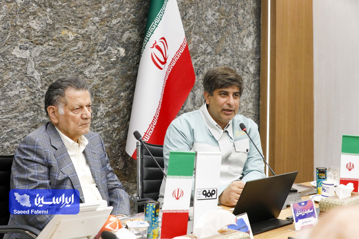 بازسازی فولاد مبارکه با تکیه بر برنامه‌محوری و تجربه پیشکسوتان