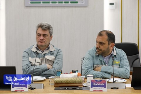 نشست همفکری مدیران ارشد دوران ساخت فولاد مبارکه با مدیرعامل فولادمبارکه