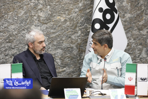 بازدید وزیر اقتصاد از فولادمبارکه