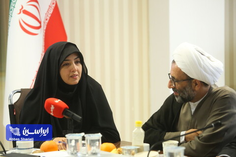 نشست مدیرعامل فولادمبارکه با اعضای کمیسیون صنایع و معادن مجلس