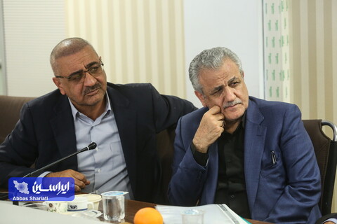 نشست مدیرعامل فولادمبارکه با اعضای کمیسیون صنایع و معادن مجلس