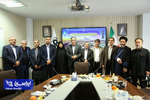 نشست مدیرعامل فولادمبارکه با اعضای کمیسیون صنایع و معادن مجلس