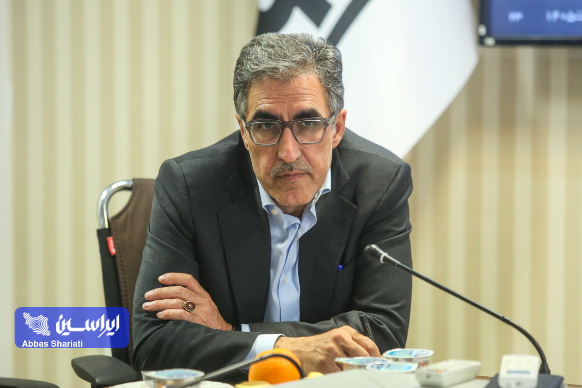 مجلس پیگیر بازسازی هوشمند فولاد مبارکه/  بازسازی فولاد مبارکه باید مبتنی بر توان داخلی باشد
