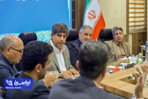 نشست مدیرعامل فولادمبارکه با روسای دانشگاه اصفهان