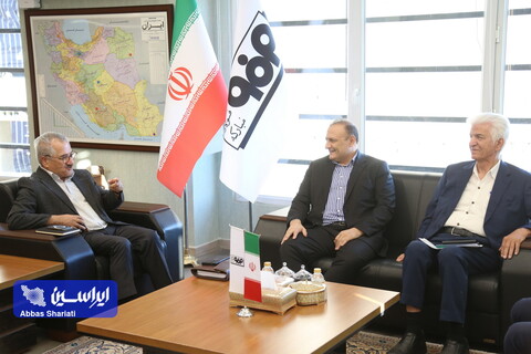 نشست مدیرعامل گروه فولاد مبارکه با انجمن قطعه سازان
