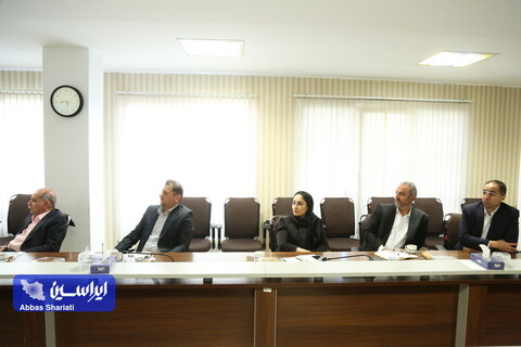 نشست مدیرعامل گروه فولاد مبارکه با انجمن تولید کنندگان لوله های قطور