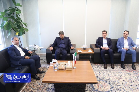 نشست مدیرعامل گروه فولاد مبارکه با مدیرعامل بانک تجارت