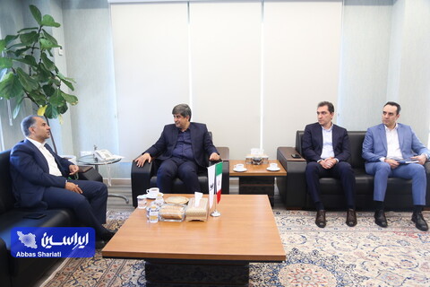 نشست مدیرعامل گروه فولاد مبارکه با مدیرعامل بانک تجارت