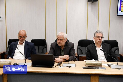 بازدید مدیر عامل بانک توسعه رفاه کارگران و اعضای هیئت مدیره گروه فولاد از شرکت فولادمبارکه