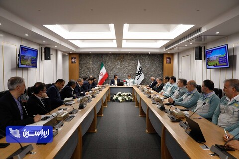 بازدید مدیر عامل بانک توسعه رفاه کارگران و اعضای هیئت مدیره گروه فولاد از شرکت فولادمبارکه