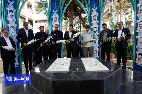 بازدید مدیر عامل بانک توسعه رفاه کارگران و اعضای هیئت مدیره گروه فولاد از شرکت فولادمبارکه