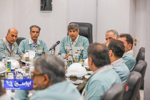 بازدید دکتر زرندی مدیر عامل گروه فولاد از نواحی آهن سازی و فولادسازی
