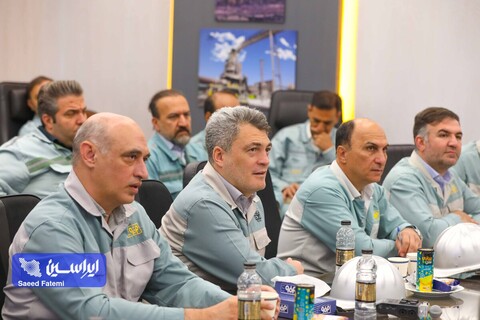 بازدید دکتر زرندی مدیر عامل گروه فولاد از نواحی آهن سازی و فولادسازی