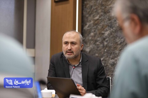 بازدید و نشست مشترک جناب آقاب بنی تبا معاون مرکز پژوهش های مجلس شورای اسلامی با مدیرعامل و معاونین گروه فولاد مبارکه
