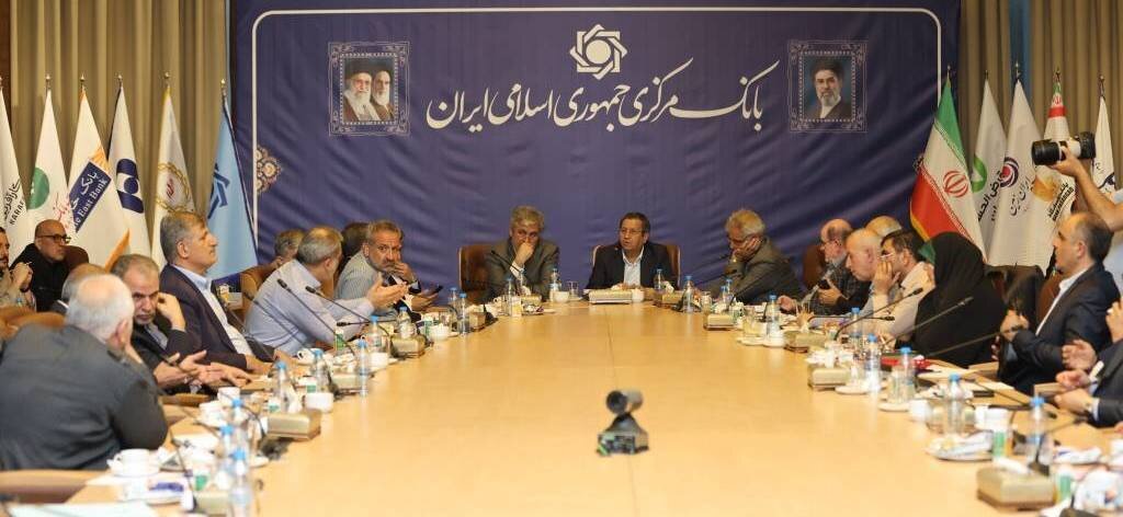 دولت و بانک مرکزی پای کار بهبود اقتصاد