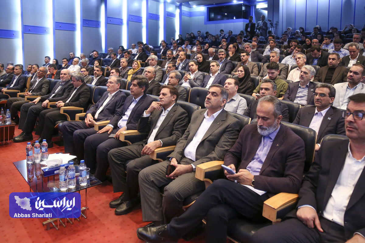 فولاد مبارکه با اتکا به تابآوری، از دل بحران به فرآیند تولید بازگشت/ مدیریت بازار و تولید در اوج رکود جهانی و بحرانها