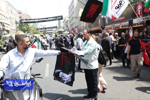 موکب گروه فولاد مبارکه میزبان مردم شرکت کننده در آیین تشییع رهبر شهید انقلاب