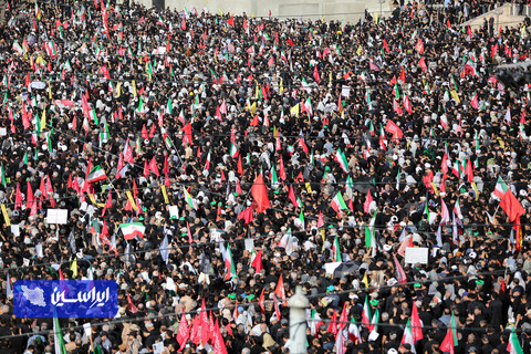 روز اول مراسم وداع با رهبر شهید در مصلی تهران